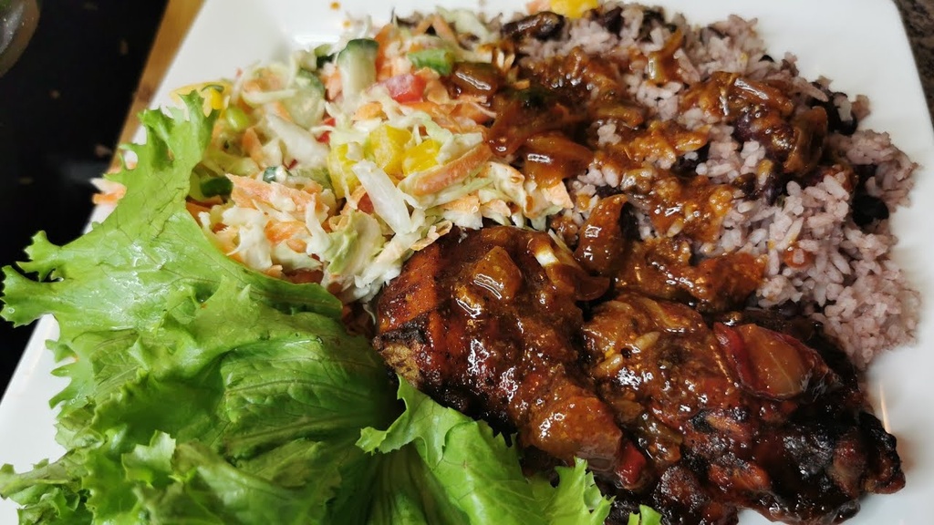 GOURMET POT-JACKET POTATO,BBQ CHICKEN