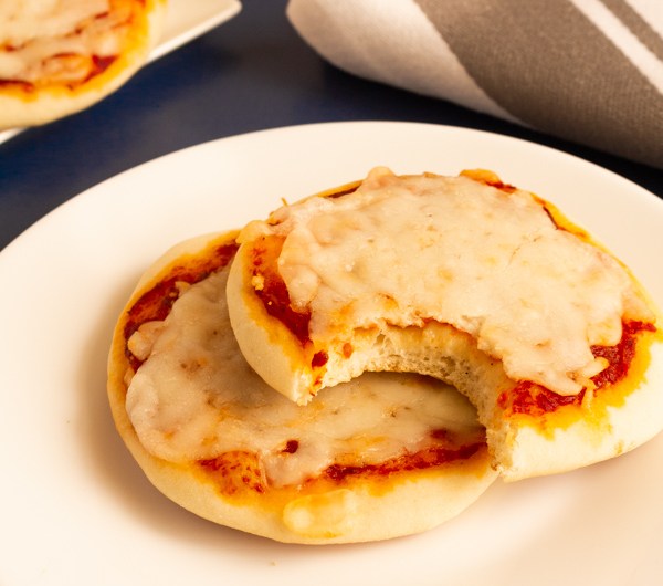 Gilla's Mini Cheese Pizzas