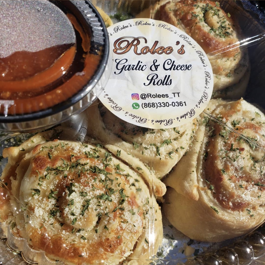 ROLEE'S GARLIC & CHEESE
