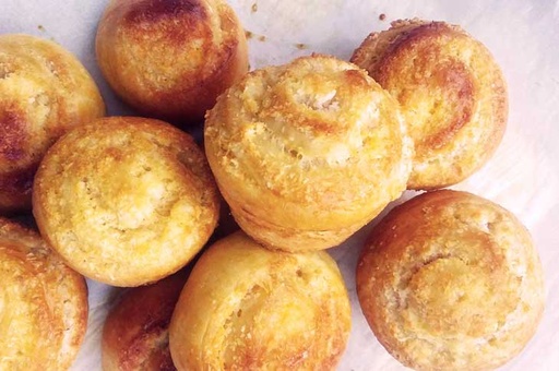 [08315] COCONUT ROLL