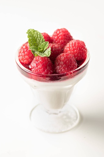 [08919] Single Serve SS Raspberry topped Panna Cotta
