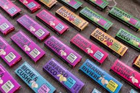 [09472] BICHE & CUSHE DARK 23G