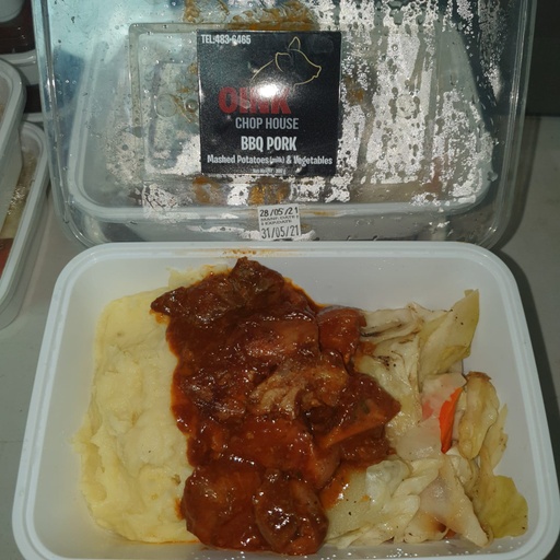 [09948] OINK BBQ PORK, MASH POTATO & VEG
