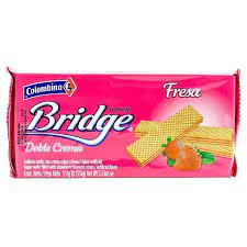 [13977] COLOMBINA BRIDGE STRAWBERRY WAFER 30G